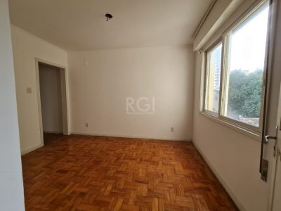 Apartamento à venda com 49m², 2 quartos no bairro Santana em Porto Alegre - Foto 9