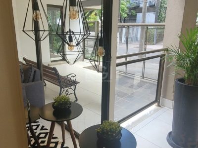 Apartamento à venda com 67m², 2 quartos, 2 suítes, 1 vaga no bairro Rio Branco em Porto Alegre - Foto 8