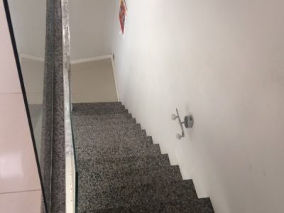 Sobrado à venda com 470m², 3 quartos, 2 suítes, 4 vagas no bairro Santo Antônio em Porto Alegre - Foto 4