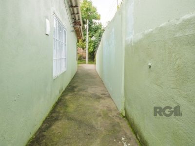 Casa à venda com 239m², 5 quartos, 1 suíte, 3 vagas no bairro Vila Ipiranga em Porto Alegre - Foto 32