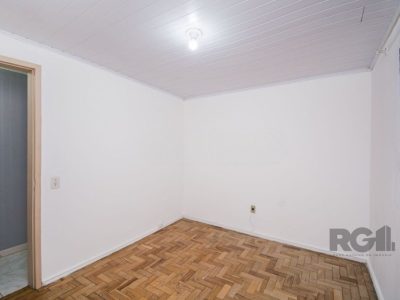 Casa à venda com 239m², 5 quartos, 1 suíte, 3 vagas no bairro Vila Ipiranga em Porto Alegre - Foto 27