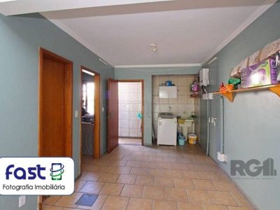 Casa à venda com 199m², 3 quartos, 1 suíte, 2 vagas no bairro Vila Ipiranga em Porto Alegre - Foto 40