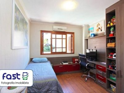 Casa à venda com 199m², 3 quartos, 1 suíte, 2 vagas no bairro Vila Ipiranga em Porto Alegre - Foto 43