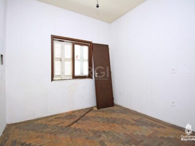 Casa à venda com 258m², 3 quartos, 1 suíte, 3 vagas no bairro Rio Branco em Porto Alegre - Foto 9