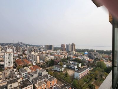 Apartamento à venda com 206m², 3 quartos, 3 suítes, 3 vagas no bairro Menino Deus em Porto Alegre - Foto 21