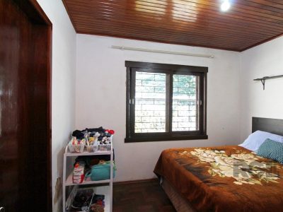 Casa à venda com 168m², 3 quartos, 2 vagas no bairro Ipanema em Porto Alegre - Foto 11