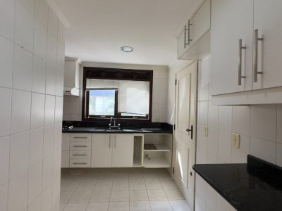 Apartamento à venda com 138m², 4 quartos, 1 suíte, 2 vagas no bairro Petrópolis em Porto Alegre - Foto 11