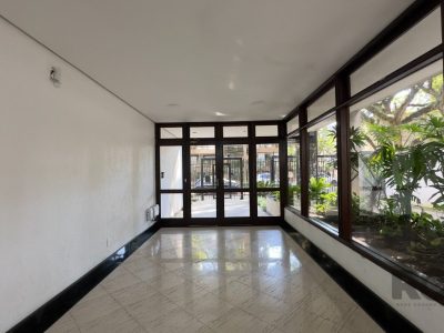 Apartamento à venda com 138m², 4 quartos, 1 suíte, 2 vagas no bairro Petrópolis em Porto Alegre - Foto 25