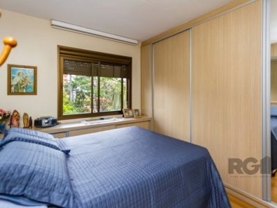 Apartamento à venda com 94m², 3 quartos, 1 suíte, 2 vagas no bairro Petrópolis em Porto Alegre - Foto 16