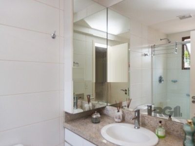 Apartamento à venda com 94m², 3 quartos, 1 suíte, 2 vagas no bairro Petrópolis em Porto Alegre - Foto 12