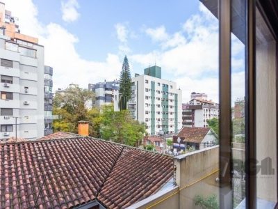 Apartamento à venda com 94m², 3 quartos, 1 suíte, 2 vagas no bairro Petrópolis em Porto Alegre - Foto 23