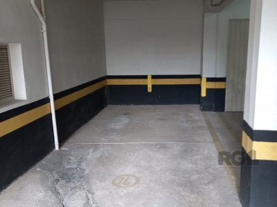 Cobertura à venda com 133m², 3 quartos, 1 suíte, 1 vaga no bairro Partenon em Porto Alegre - Foto 2