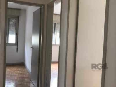 Apartamento à venda com 94m², 3 quartos, 1 vaga no bairro Higienópolis em Porto Alegre - Foto 4