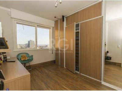 Apartamento à venda com 202m², 3 quartos, 1 suíte, 1 vaga no bairro Centro Histórico em Porto Alegre - Foto 3