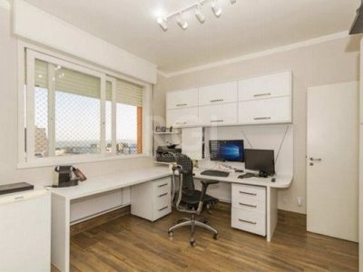 Apartamento à venda com 202m², 3 quartos, 1 suíte, 1 vaga no bairro Centro Histórico em Porto Alegre - Foto 25