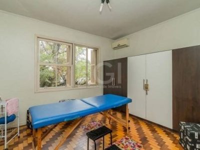 Apartamento à venda com 132m², 3 quartos, 1 vaga no bairro Glória em Porto Alegre - Foto 4