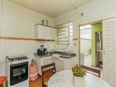 Apartamento à venda com 132m², 3 quartos, 1 vaga no bairro Glória em Porto Alegre - Foto 8