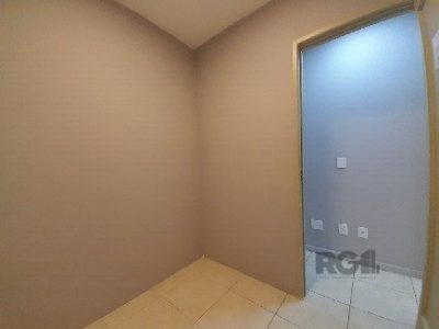 Conjunto/Sala à venda com 39m² no bairro Azenha em Porto Alegre - Foto 13