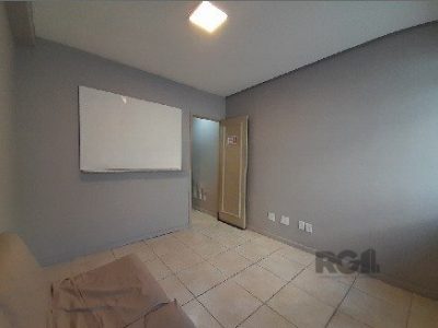 Conjunto/Sala à venda com 39m² no bairro Azenha em Porto Alegre - Foto 14