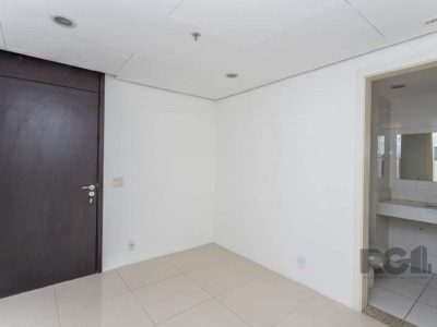 Conjunto/Sala à venda com 42m² no bairro Cristal em Porto Alegre - Foto 2