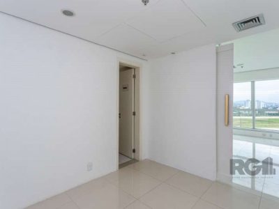 Conjunto/Sala à venda com 42m² no bairro Cristal em Porto Alegre - Foto 3