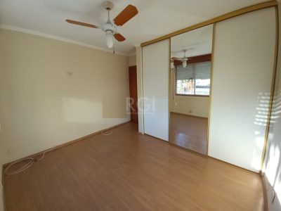 Apartamento à venda com 72m², 2 quartos, 1 suíte, 1 vaga no bairro Mont Serrat em Porto Alegre - Foto 4