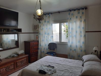 Casa à venda com 150m², 3 quartos, 1 suíte, 2 vagas no bairro Ipanema em Porto Alegre - Foto 25