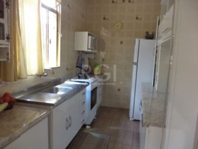 Casa à venda com 150m², 3 quartos, 2 vagas no bairro Santana em Porto Alegre - Foto 14