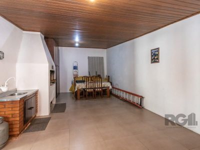 Casa à venda com 147m², 3 quartos, 1 suíte, 3 vagas no bairro Vila Ipiranga em Porto Alegre - Foto 38