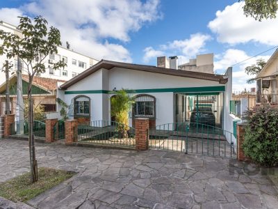 Casa à venda com 147m², 3 quartos, 1 suíte, 3 vagas no bairro Vila Ipiranga em Porto Alegre - Foto 45