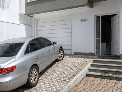 Casa Condominio à venda com 222m², 2 quartos, 2 suítes, 2 vagas no bairro Glória em Porto Alegre - Foto 2