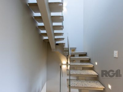 Casa Condominio à venda com 222m², 2 quartos, 2 suítes, 2 vagas no bairro Glória em Porto Alegre - Foto 37