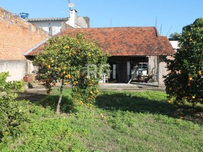 Casa à venda com 220m², 4 quartos, 9 vagas no bairro Cristal em Porto Alegre - Foto 25