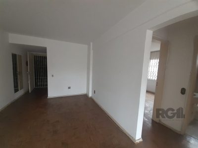 Apartamento à venda com 79m², 2 quartos no bairro Medianeira em Porto Alegre - Foto 4