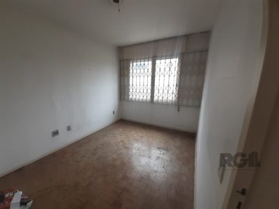 Apartamento à venda com 79m², 2 quartos no bairro Medianeira em Porto Alegre - Foto 6