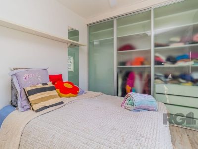 Apartamento à venda com 60m², 2 quartos, 1 suíte, 1 vaga no bairro Azenha em Porto Alegre - Foto 5