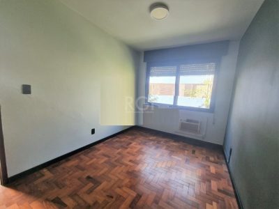 Casa à venda com 300m², 4 quartos, 2 suítes, 4 vagas no bairro Higienópolis em Porto Alegre - Foto 24