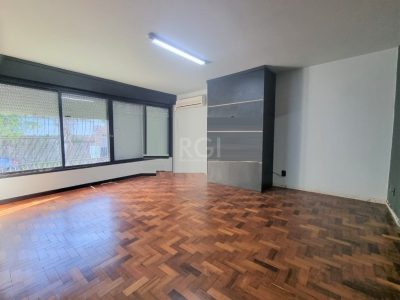 Casa à venda com 300m², 4 quartos, 2 suítes, 4 vagas no bairro Higienópolis em Porto Alegre - Foto 6