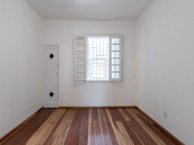 Casa à venda com 180m², 3 quartos, 3 vagas no bairro Medianeira em Porto Alegre - Foto 13