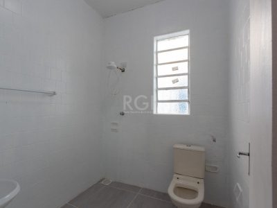 Casa à venda com 180m², 3 quartos, 3 vagas no bairro Medianeira em Porto Alegre - Foto 18