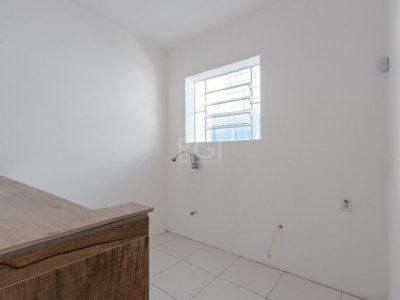 Casa à venda com 180m², 3 quartos, 3 vagas no bairro Medianeira em Porto Alegre - Foto 22