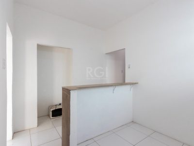 Casa à venda com 180m², 3 quartos, 3 vagas no bairro Medianeira em Porto Alegre - Foto 23