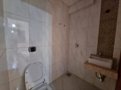 Casa à venda com 250m², 3 quartos, 3 suítes, 5 vagas no bairro Ipanema em Porto Alegre - Foto 16