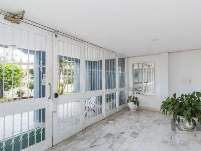 Apartamento à venda com 47m², 1 quarto, 1 vaga no bairro Medianeira em Porto Alegre - Foto 8