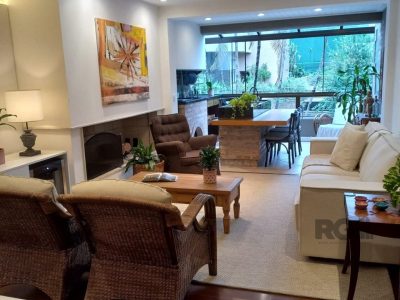 Apartamento à venda com 154m², 3 quartos, 3 suítes, 3 vagas no bairro Petrópolis em Porto Alegre - Foto 3