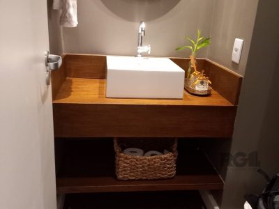 Apartamento à venda com 154m², 3 quartos, 3 suítes, 3 vagas no bairro Petrópolis em Porto Alegre - Foto 11