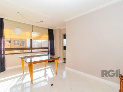 Apartamento à venda com 88m², 2 quartos, 1 suíte, 2 vagas no bairro Centro em Porto Alegre - Foto 15