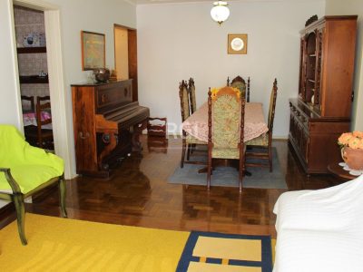 Apartamento à venda com 126m², 3 quartos, 1 vaga no bairro Santana em Porto Alegre - Foto 2