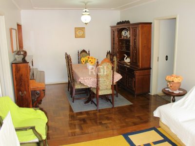 Apartamento à venda com 126m², 3 quartos, 1 vaga no bairro Santana em Porto Alegre - Foto 4