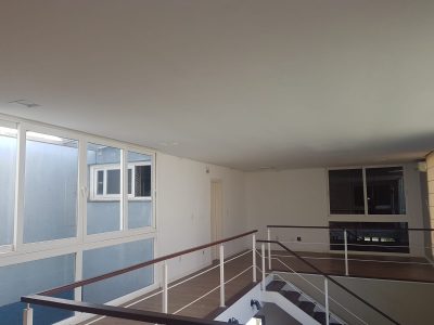 Casa à venda com 190m², 2 quartos, 2 suítes, 2 vagas no bairro Santana em Porto Alegre - Foto 16